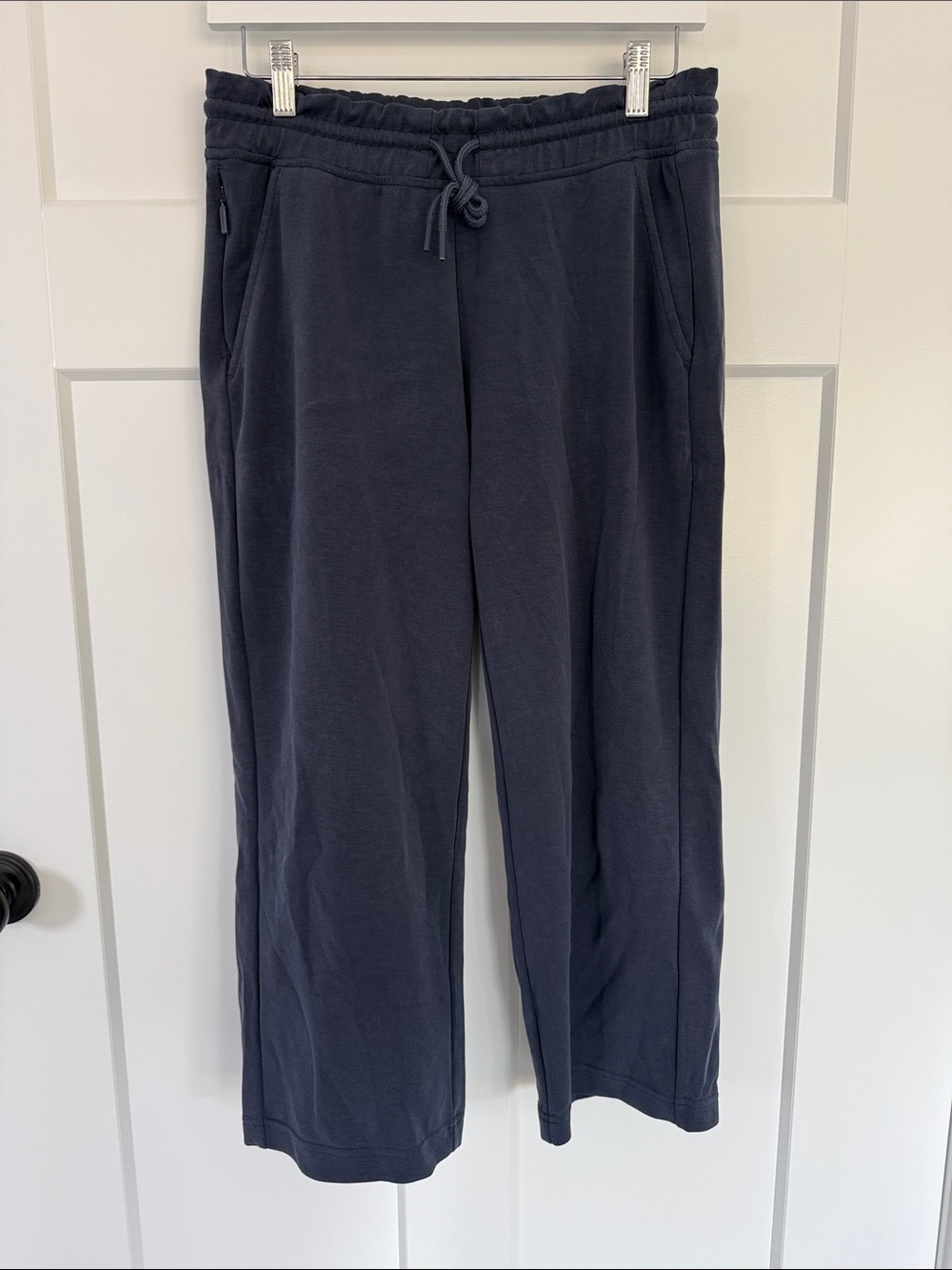 Athleta Seasoft Navy Crop Pants